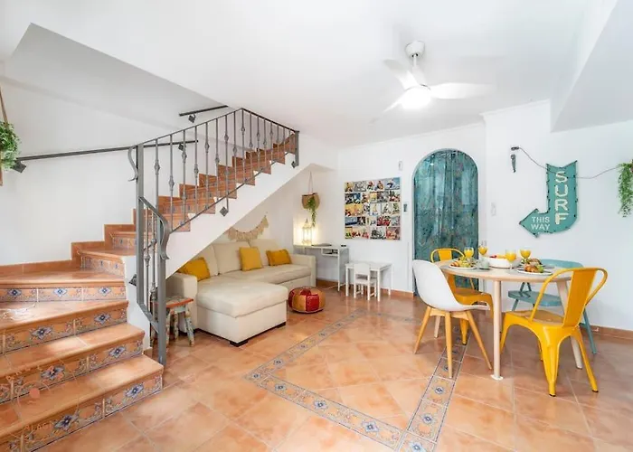 Traditional El Palo Home With Rooftop Terrace